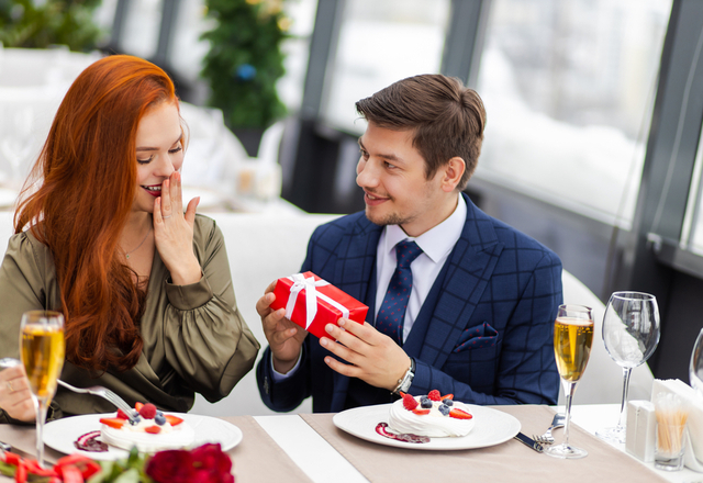 【乱用厳禁】あの子もやってる？！「なぜかモテる女性が」意識している4つのこと