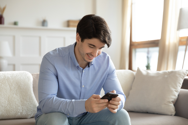 可愛いの塊かよっ！男が悶える彼女からの「甘えLINE」4選