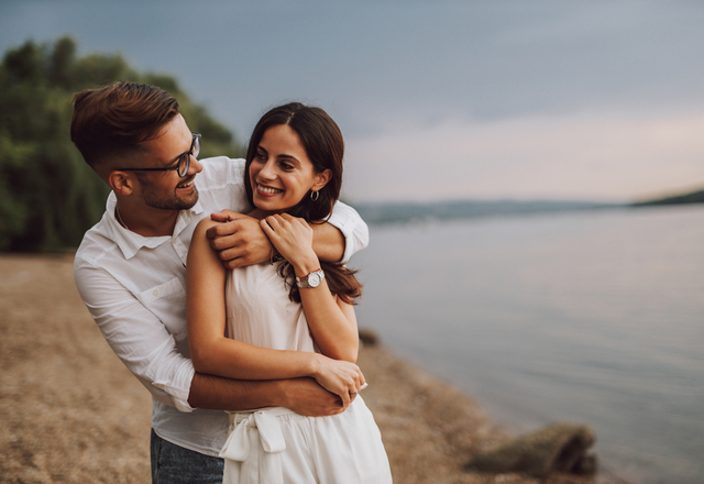 彼のハグのやり方で分かる「彼の本命度」とは