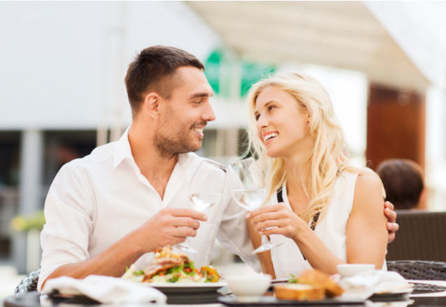 笑顔が見たいんです♡男性から「尽くされる女性」の特徴とは