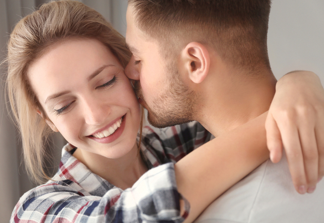 ほんとに好きなんだ…！男性が「本命女性にするキス」とは？