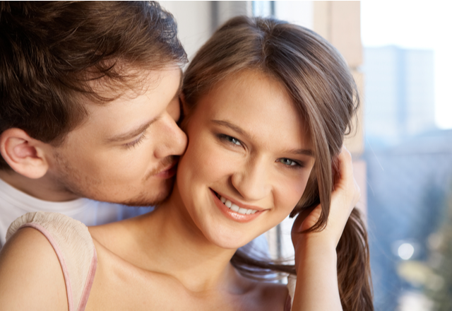 幸せすぎて泣きそう！男が彼女のことを「更に好きになる瞬間」4つ