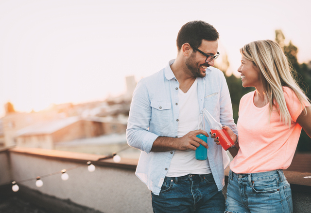 実は本命サイン…？男性が「本当に好きな女性」にだけとる態度4つ