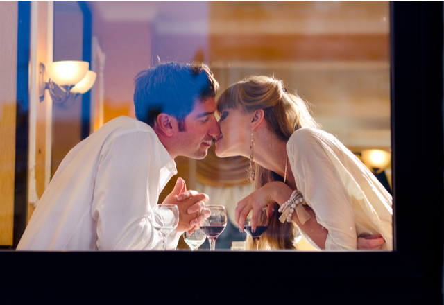 止められないよ…♡男性が興奮する「気持ちのいいキス」の仕方とは