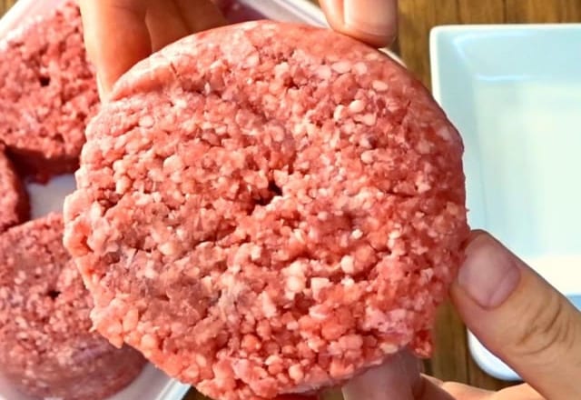 超有能すぎる！【コストコ】の使い方無限大な「ひき肉」3選