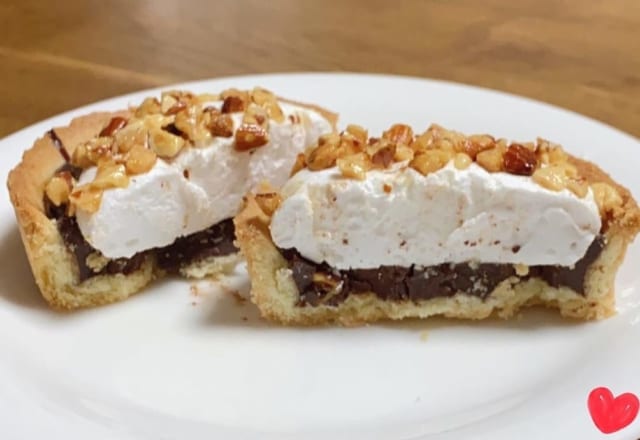 ハシゴ決定？！【コンビ二】の「シュークリーム」がウマすぎる！