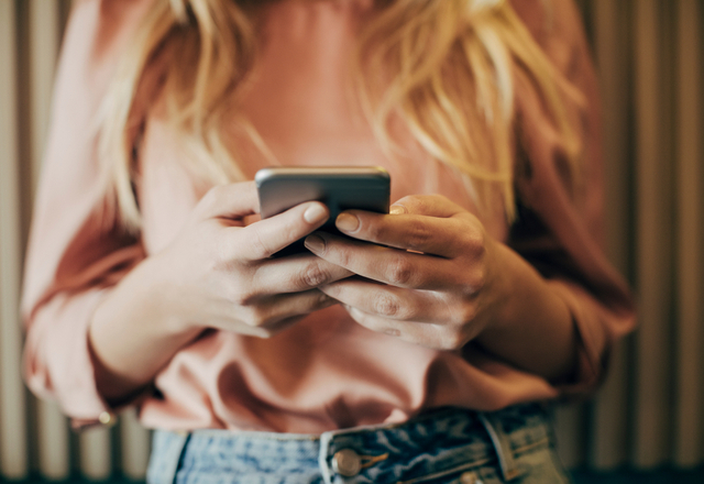 朝まで話してたい…！彼との仲が深まる「LINE通話」のコツ4選