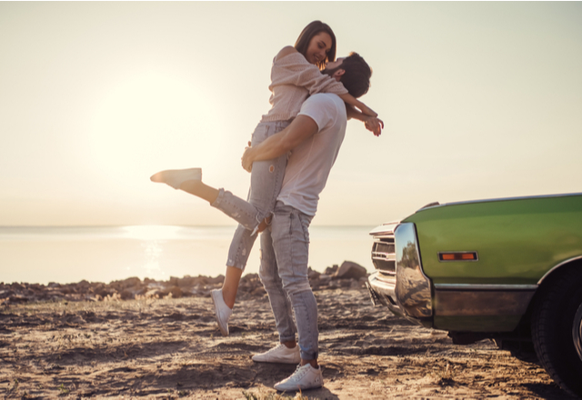 【女性心理】女性が骨抜きになる「キステク」4つ