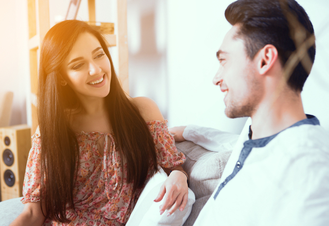 心身共に落ち着くわぁ～…男性が求めてる「癒し系女性」の特徴とは