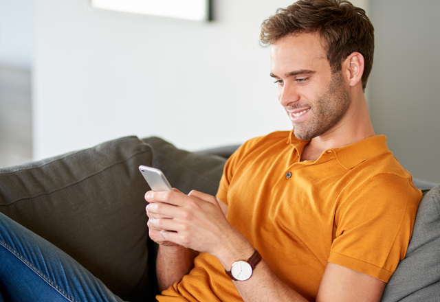 読み返しても楽しい！彼との盛り上がる「LINEの話題」って？