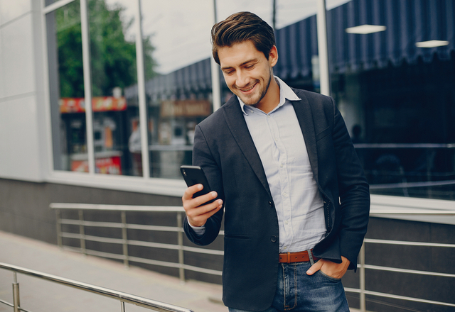 君の事しか考えられない！男性があなたに【夢中になるLINEテク】4選