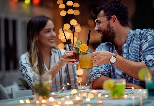 彼の真剣さがわかる！男が「本命彼女だけにする態度」4選