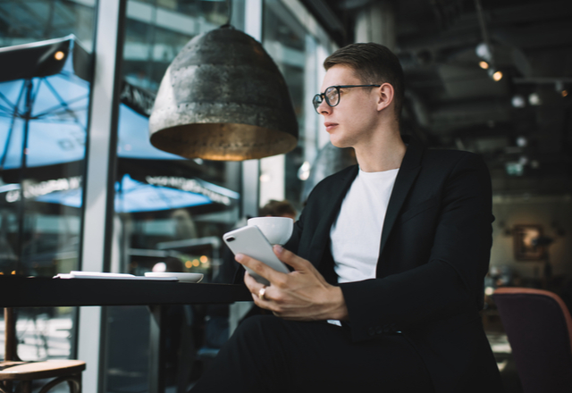 キミ以外考えられない！男性が「本命女性に送るLINE」4選