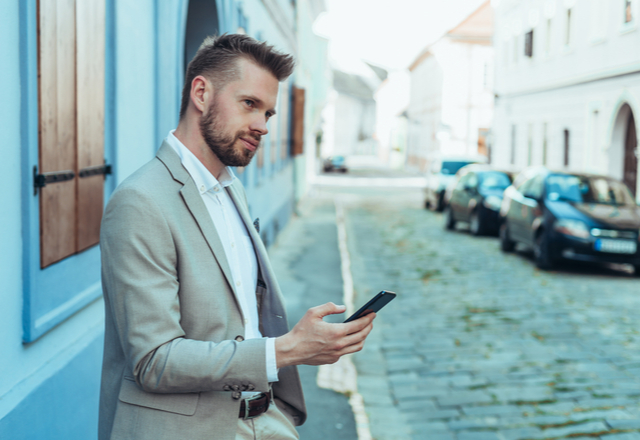 男性が「付き合いたいと思う女性だけ」に送るLINEって？