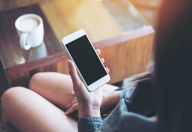 ずっと繋げておきたい！彼と「LINE通話」する時のポイント！