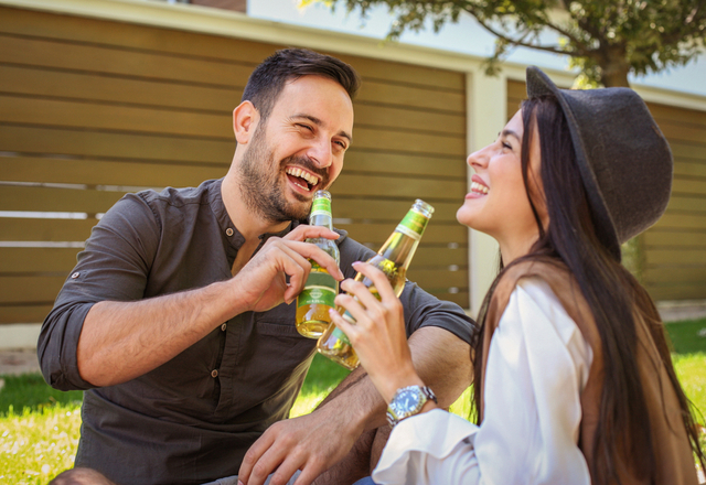 関係性変えたいな…。男性が「女友達を意識し始める」瞬間って？