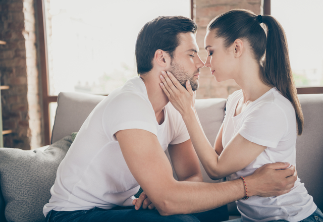 「わざとだよ…？」女性が【ムラムラしている時にする】OKサインとは