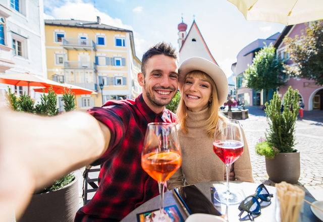 今度は2人で会お！男から「デートに誘われる女性」の特徴って？