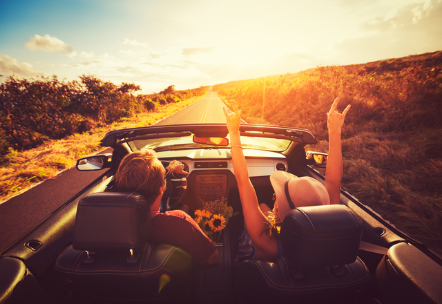 コツは気軽さ？！女性を「デートに誘う」方法4選