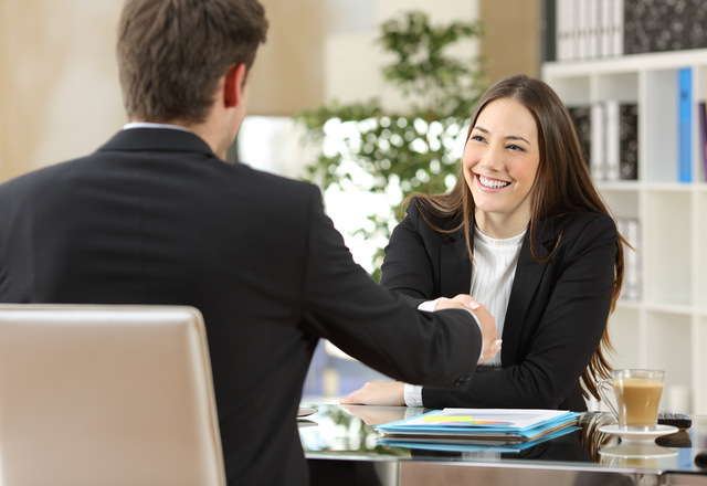 【男のホンネ】本気で惚れちゃう「頑張り屋さん女子」の特徴って？