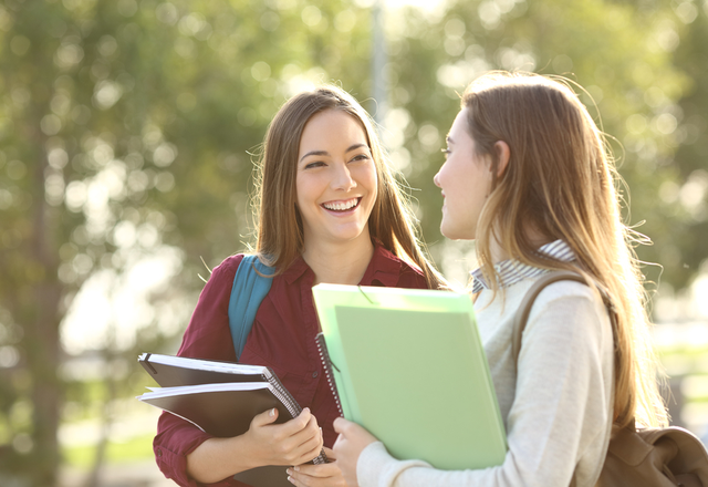 年中モテ期♡男からのアプローチが止まない【何故かモテる女】とは？