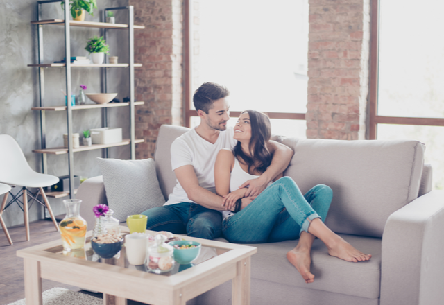 女性との距離が縮まる「正しいイチャイチャ」って？