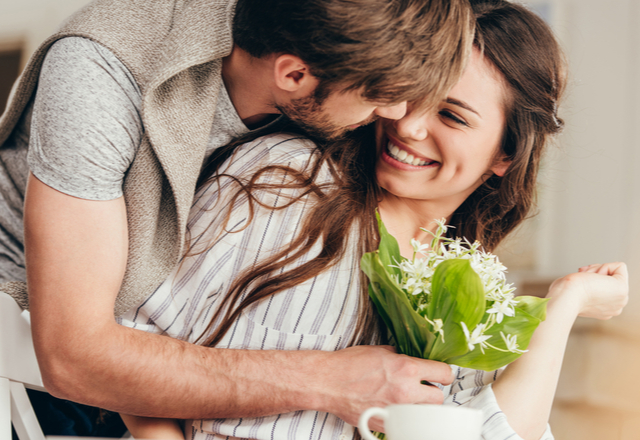 一生傍にいたい！男性が「執着したくなる女性」の特徴って？