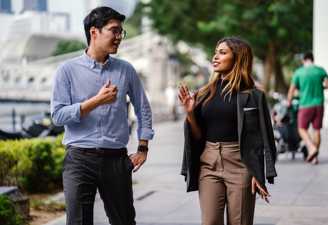 目で追っちゃうぜ…男が「本気で好きな子にする言動」とは？