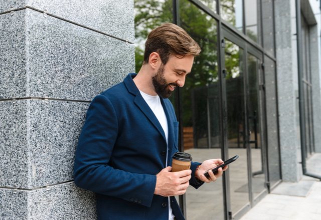 最高の目覚めです！彼が朝1番に喜ぶ「おはようLINE」って？