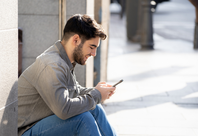 俺の気持ちに気づいて…！男が【本命女性に送るLINE】とは？