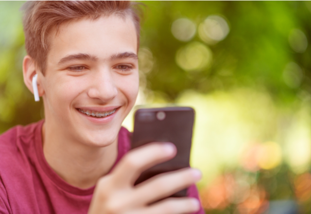 実はサインがあった…！男が気づいて欲しい【脈アリLNE】とは？