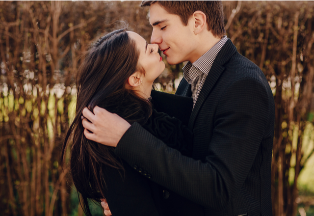 そんな顔されたら…！彼が「キスをしたいと思う」4つの瞬間