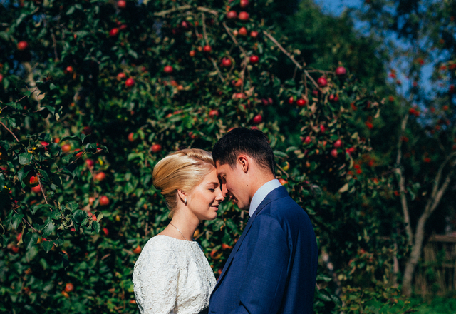 面と向かっては恥ずかしいから…男が出す【大好きサイン】とは