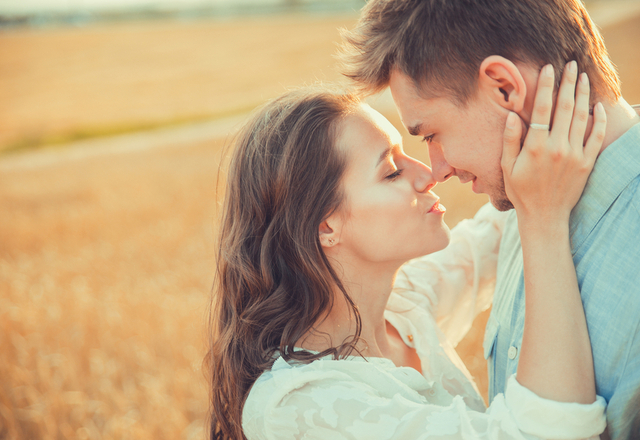 この流れは…！女性が「キスを期待する瞬間」って？