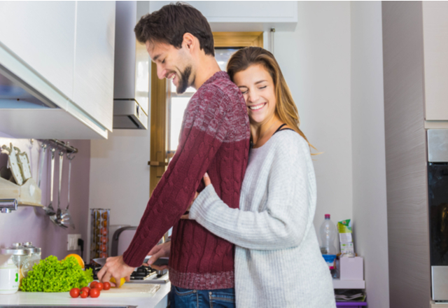 さりげなくするのがコツ…！女性が喜ぶ「気遣い」とは？