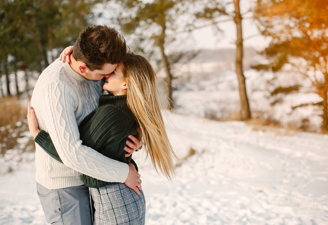 女性が興奮して「惚れ直すキス」4選