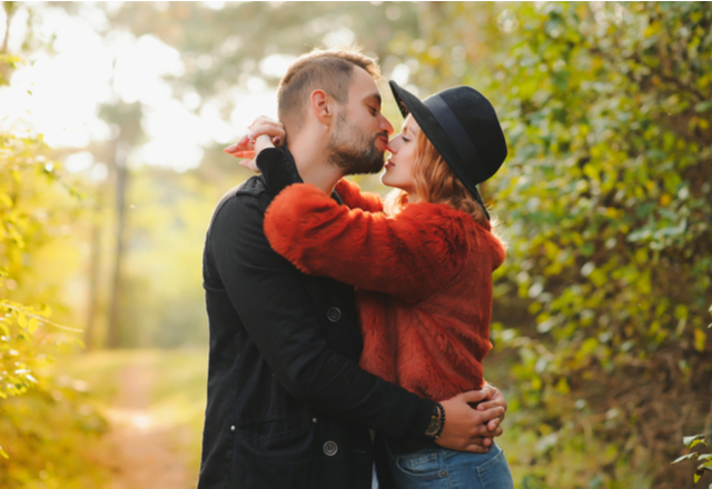 「スマートさに惚れた…♡」女性がキュンする紳士男性の共通点