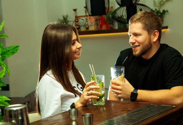 【女性心理】思わず「男性に触って欲しくなる瞬間」4選