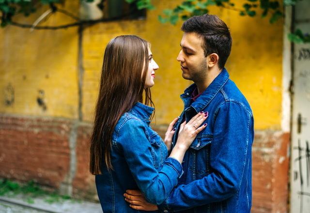 なんか寂しくって…彼女がする「構ってほしいサイン」の見抜き方