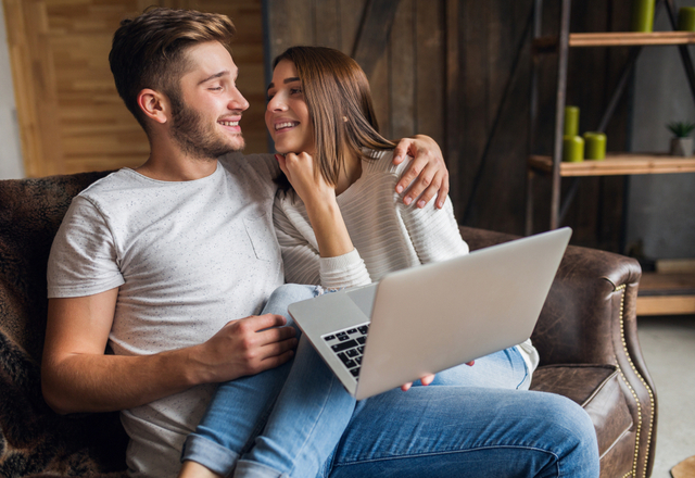 この気まぐれさ、たまんにゃい♡男を翻弄する「ネコ系女性」って？