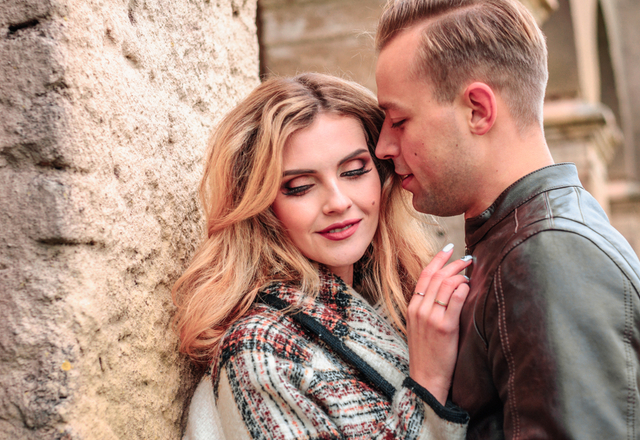 止められなくなっちゃうよ？男性がムラつく「キス後のセリフ」