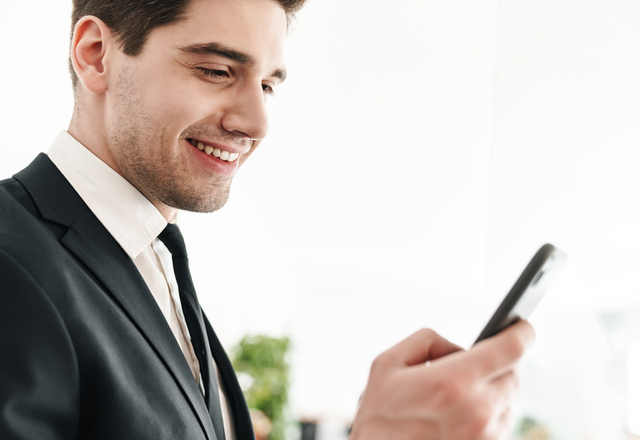 【片思い女性必見】好きな彼との「距離が近づくLINE」の送り方