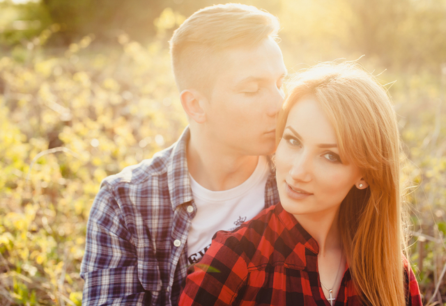 隙が多すぎて心配なんだよ…彼が「嫉妬した時にする」4つの言動