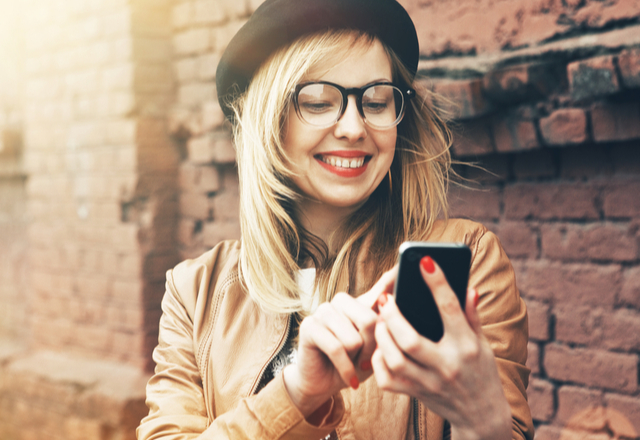 【乱用厳禁？！】女性超必見の「モテる女のLINE必勝テク」とは？