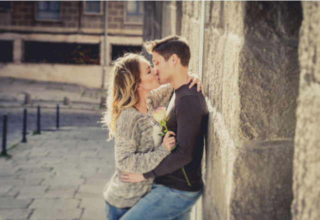 【男性必見】彼女から「キスをしてもらう」ための方法とは