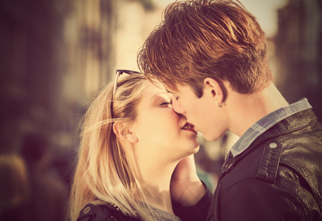 吐息が漏れちゃう気持ちよさ…女性を「骨抜きにするキス」って？