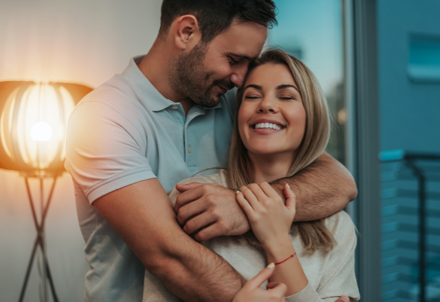 私のドキドキ、聞こえちゃう…女性が「ムラッとくるハグ」4選