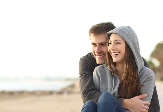 心臓が口からでそう…女性が【胸キュンするハグ】の仕方