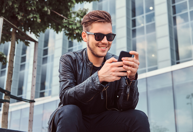 可愛いから全然アリ！小悪魔女性がLINEでする「恋の駆け引き」