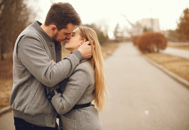 ここは現実…？それとも夢…？男性が「ウットリするキス」の仕方